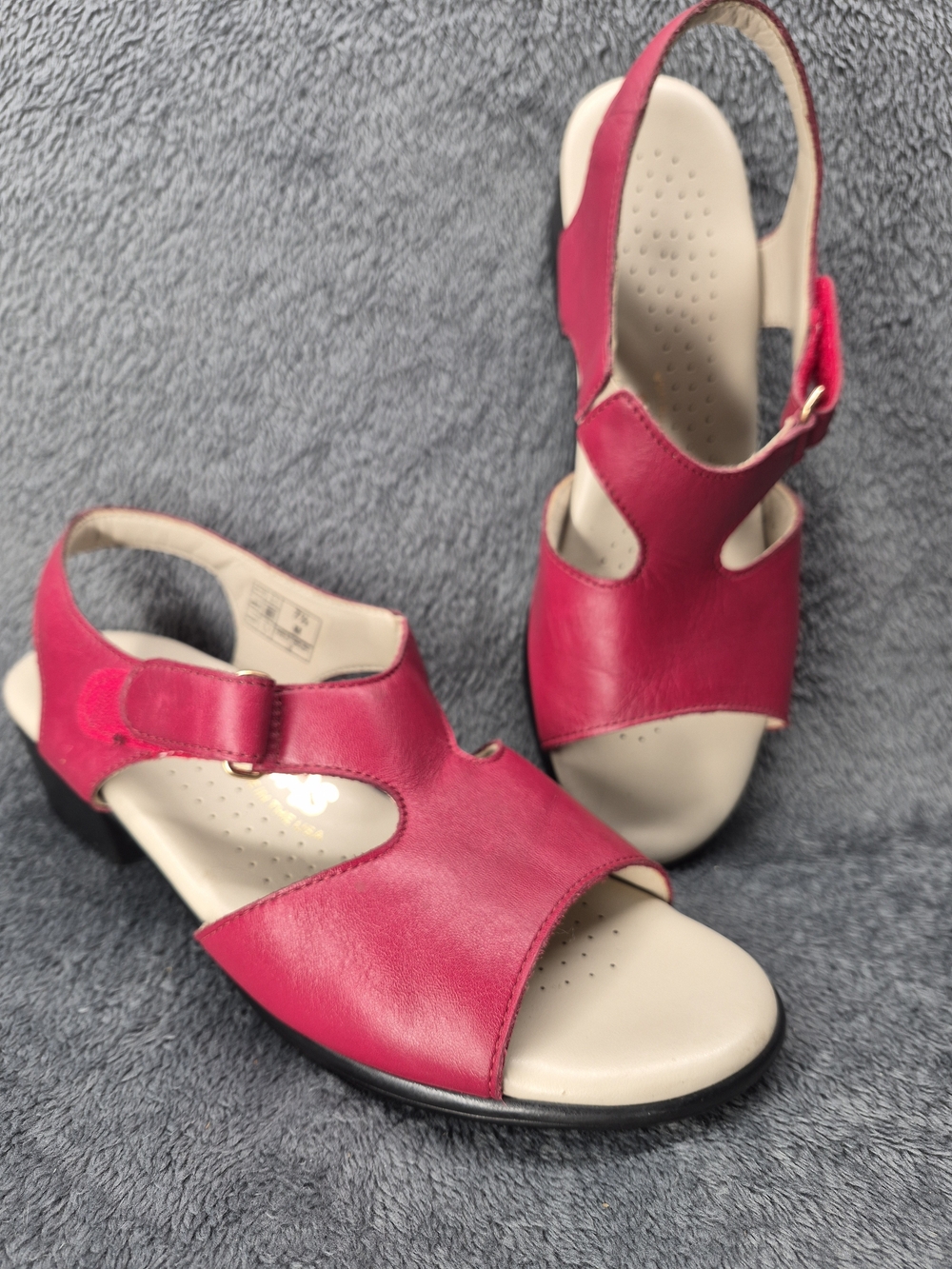 SAS Women's 7.5 Narrow Suntimer Red Leather Adjustable Slingback Strap Sandals